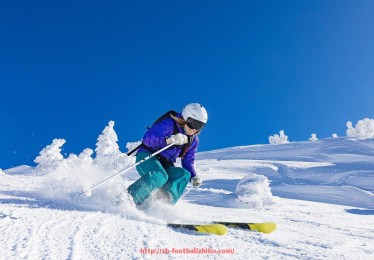 足球直播-亚当斯荣膺欧冠MVP奖项背后解析